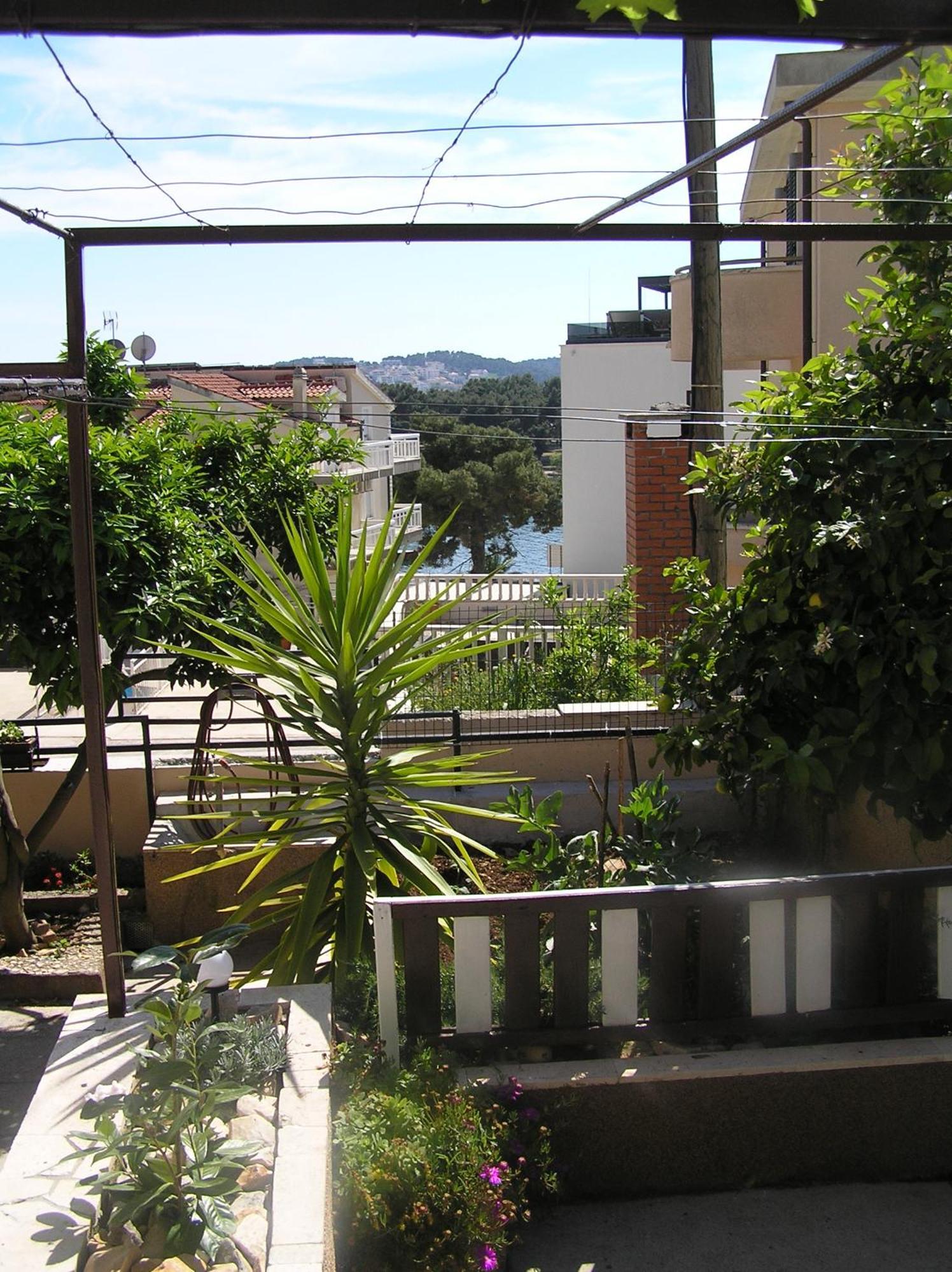 Studio Apartments Fabjanac Trogir Exteriör bild
